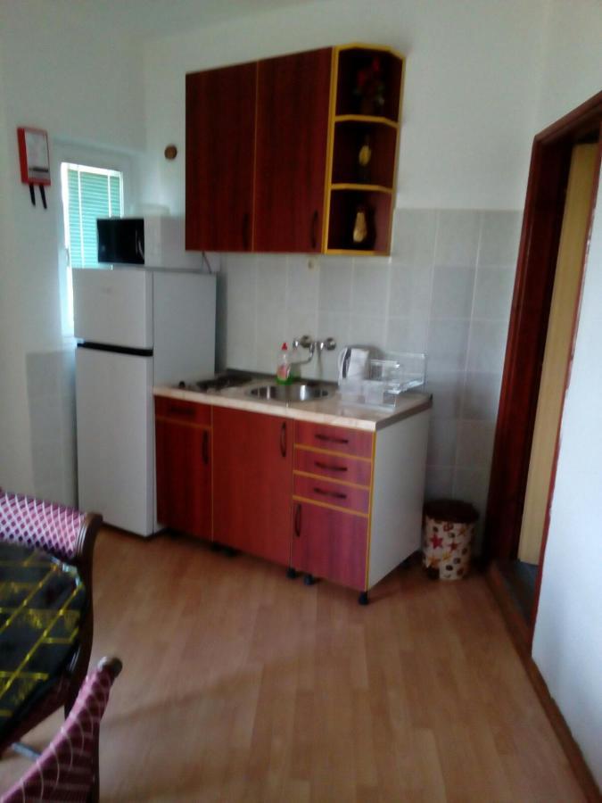 Apartment Stella Murter Exteriör bild